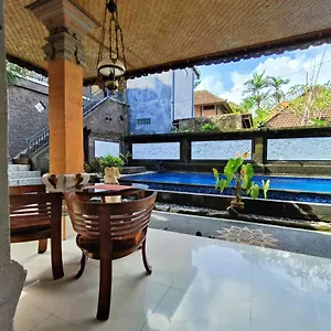 3* Gasthuis Warji House 2 Bisma